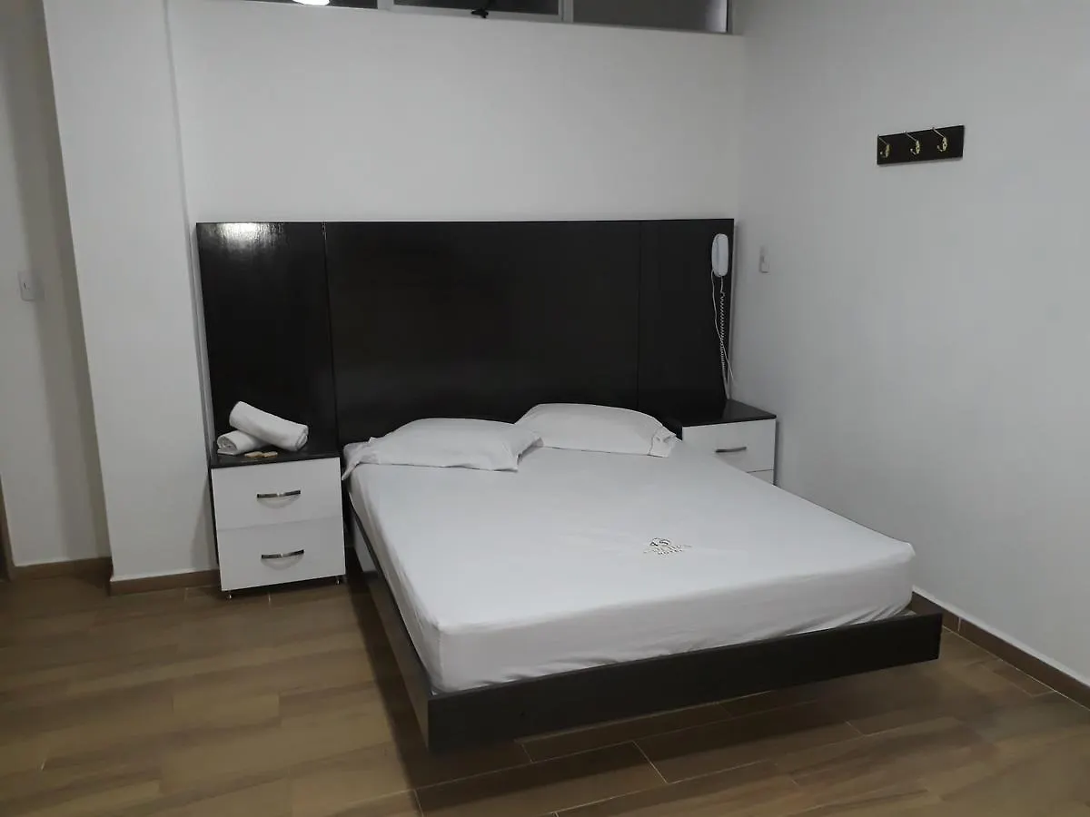 Hotel Golden 45 Medellin 0*,